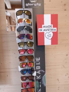 Sonnenbrille, ideal zum Gleitschirmfliegen, aus die Höhle der Löwen.